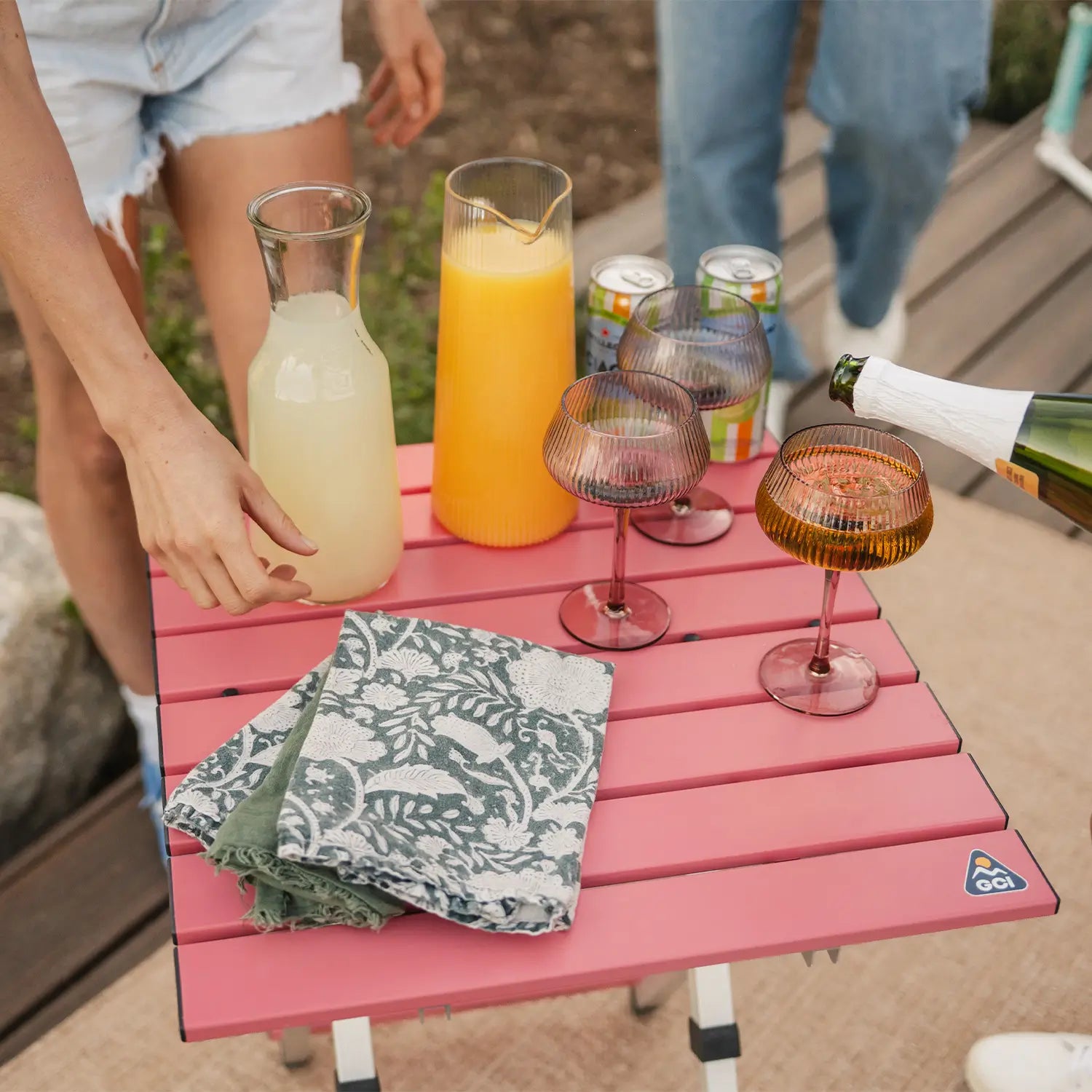 Compact Compact Camp Table 20 - Folding Camping Table with Storage Shelves Detail