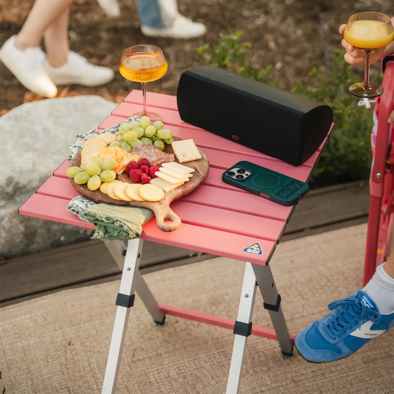 Compact Compact Camp Table 20 - Folding Camping Table with Storage Shelves Detail
