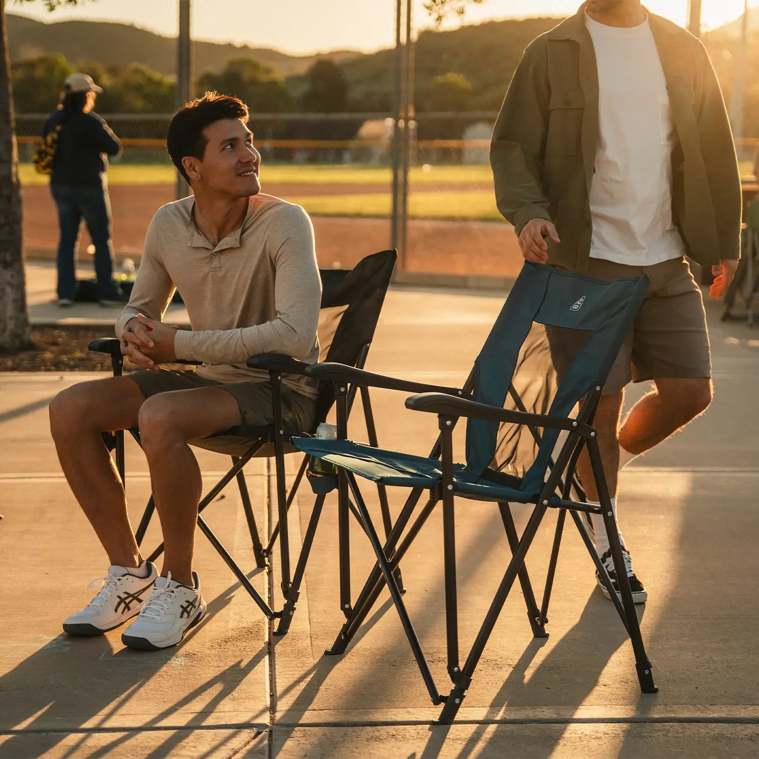 Heavy Duty Eazy Chair - Rocker Chair for Camping & Lawns Detail