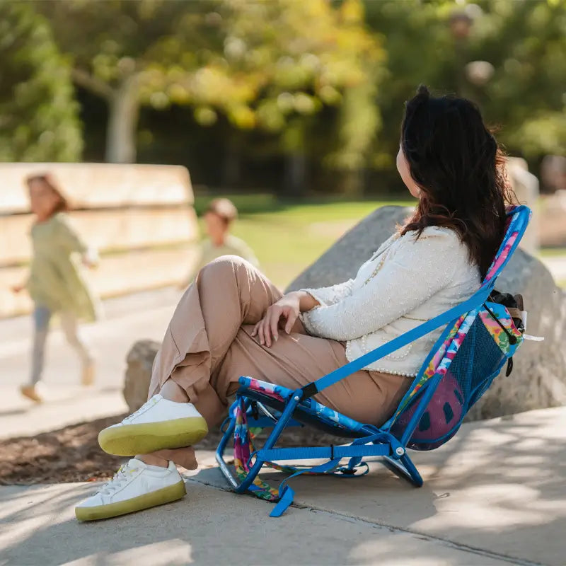 Premium All-Weather Everywhere Chair 2 - Rocker Chair for Camping & Lawns Detail