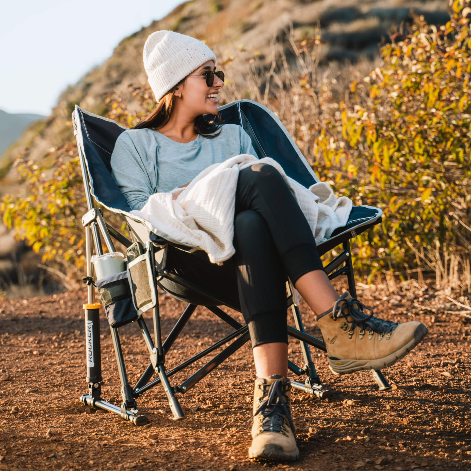 Ultra-Comfortable Pod Rocker - Camp Rocker Chair for Fishing & Beach Trips Detail