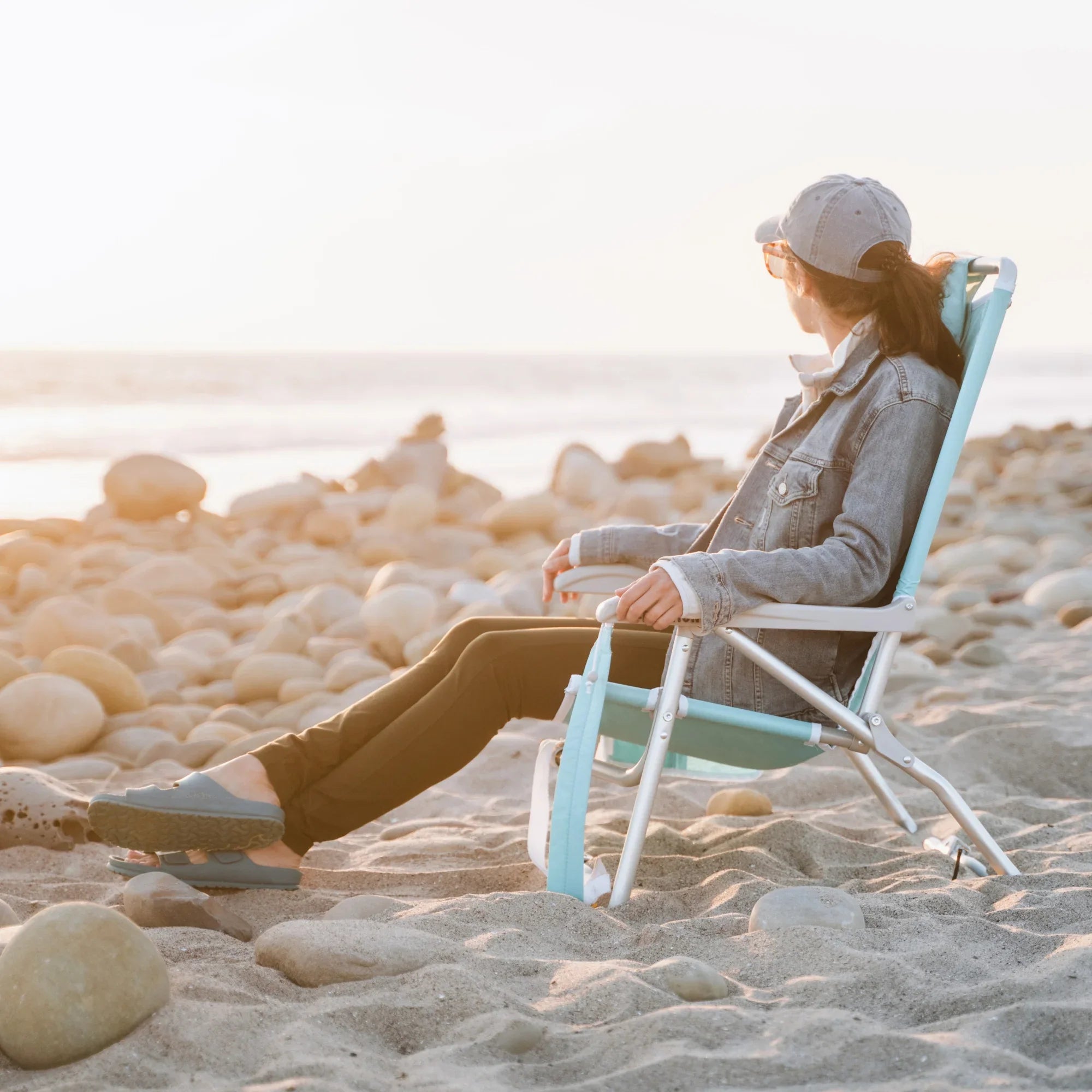 Premium All-Weather Bi-Fold Beach Chair - Outdoor Rocking Chairs with Dynamic Comfort Edge Detail