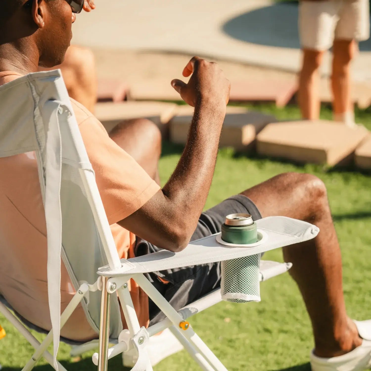 Premium All-Weather Comfort Pro Rocker XL - Rocker Chair for Camping & Lawns Detail